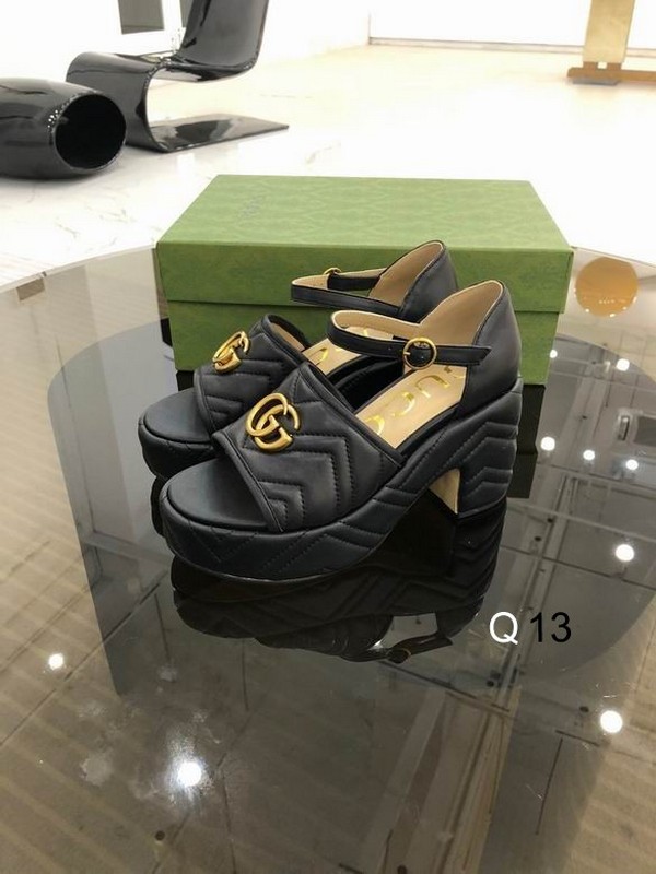 Gucci Women's Shoes 330